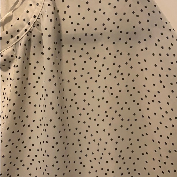 White short sleeve blouse - Picture 2 of 5